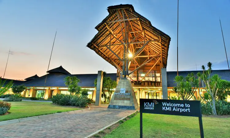 Safari en el Kruger Park desde Nelspruit, con acceso directo desde el aeropuerto KMIA/MQP hacia las principales puertas del parque en Sudáfrica.